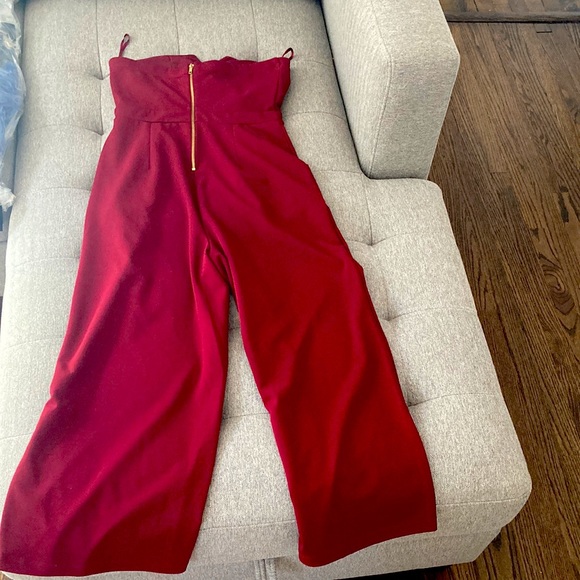 Red strapless jumpsuit - Picture 2 of 2